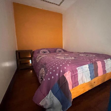 Hostal Cafe Tiana Латакунга Экстерьер фото