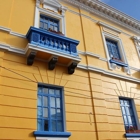Hostal Cafe Tiana Латакунга Экстерьер фото
