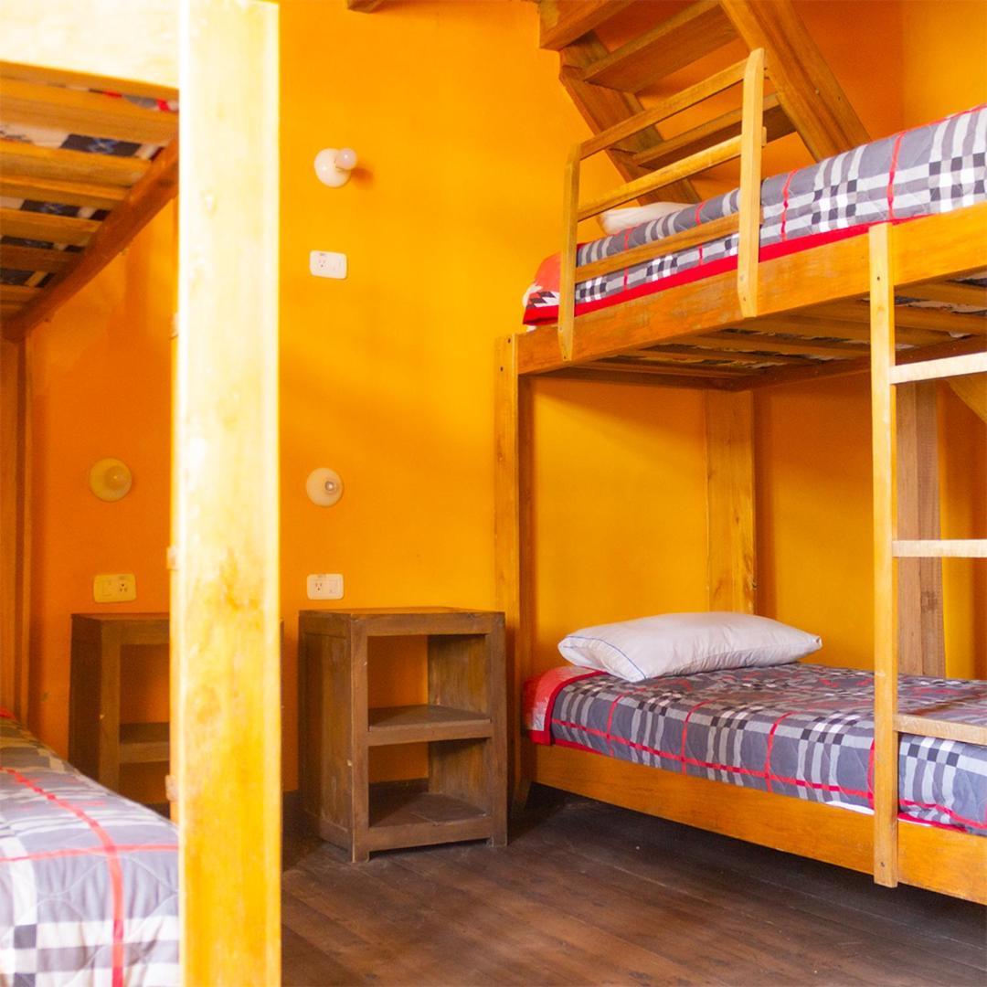 Hostal Cafe Tiana Латакунга Экстерьер фото