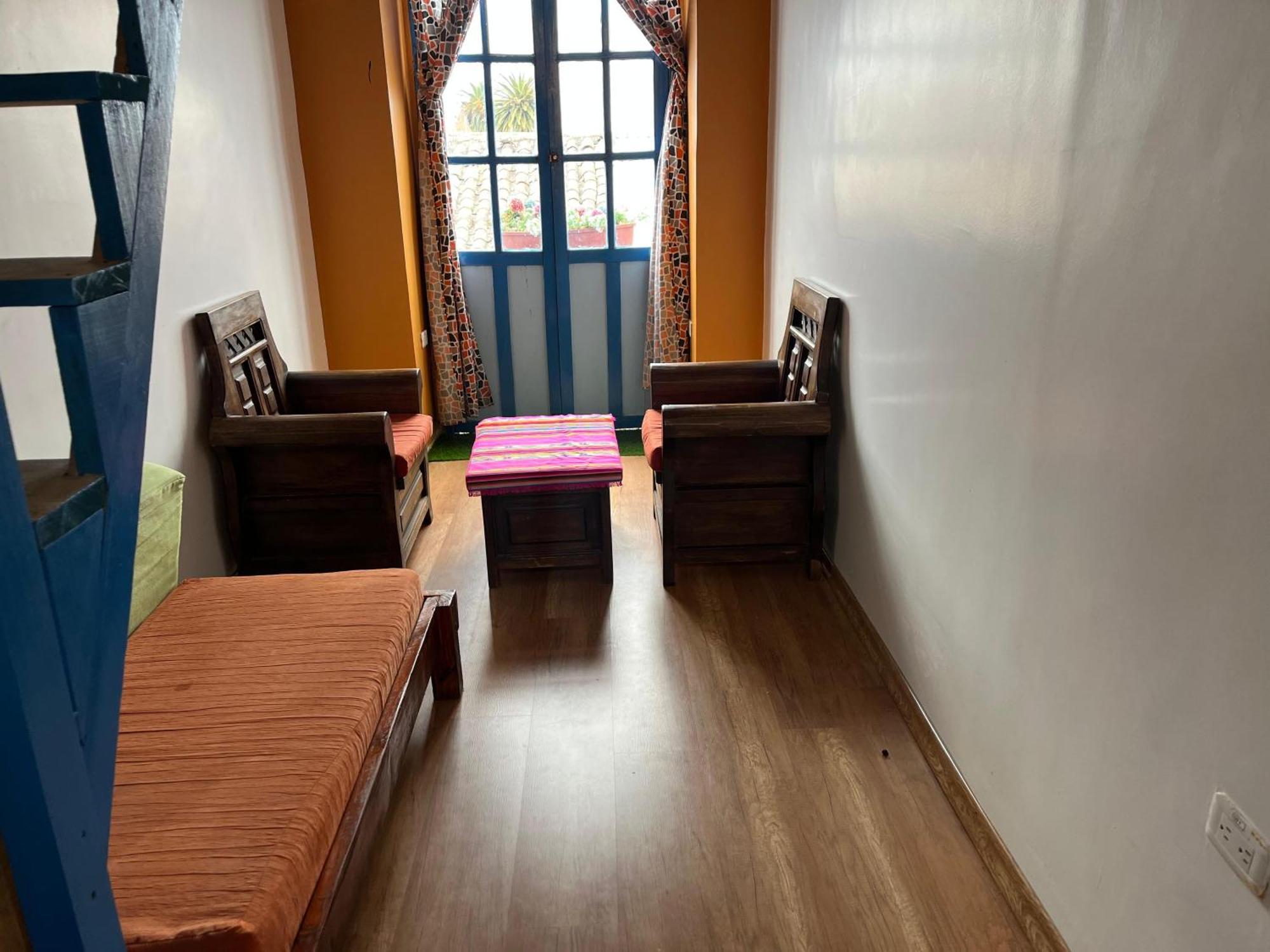 Hostal Cafe Tiana Латакунга Экстерьер фото